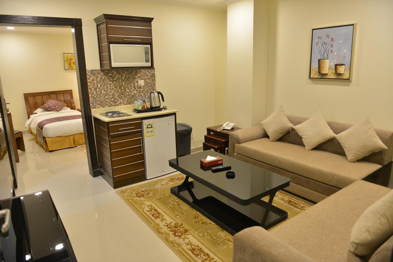 The First Tower Hotel Al Al Jubail Buitenkant foto