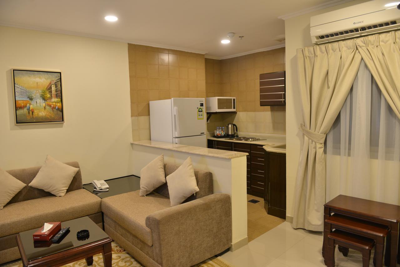 The First Tower Hotel Al Al Jubail Buitenkant foto