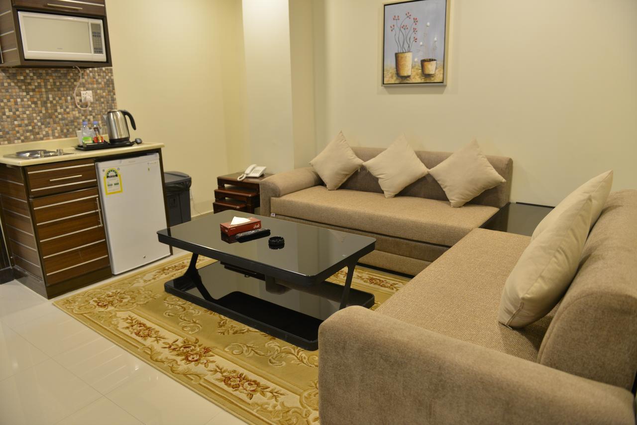 The First Tower Hotel Al Al Jubail Buitenkant foto