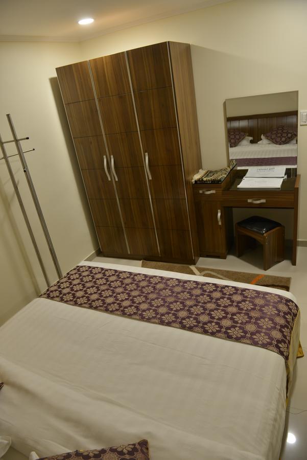 The First Tower Hotel Al Al Jubail Buitenkant foto