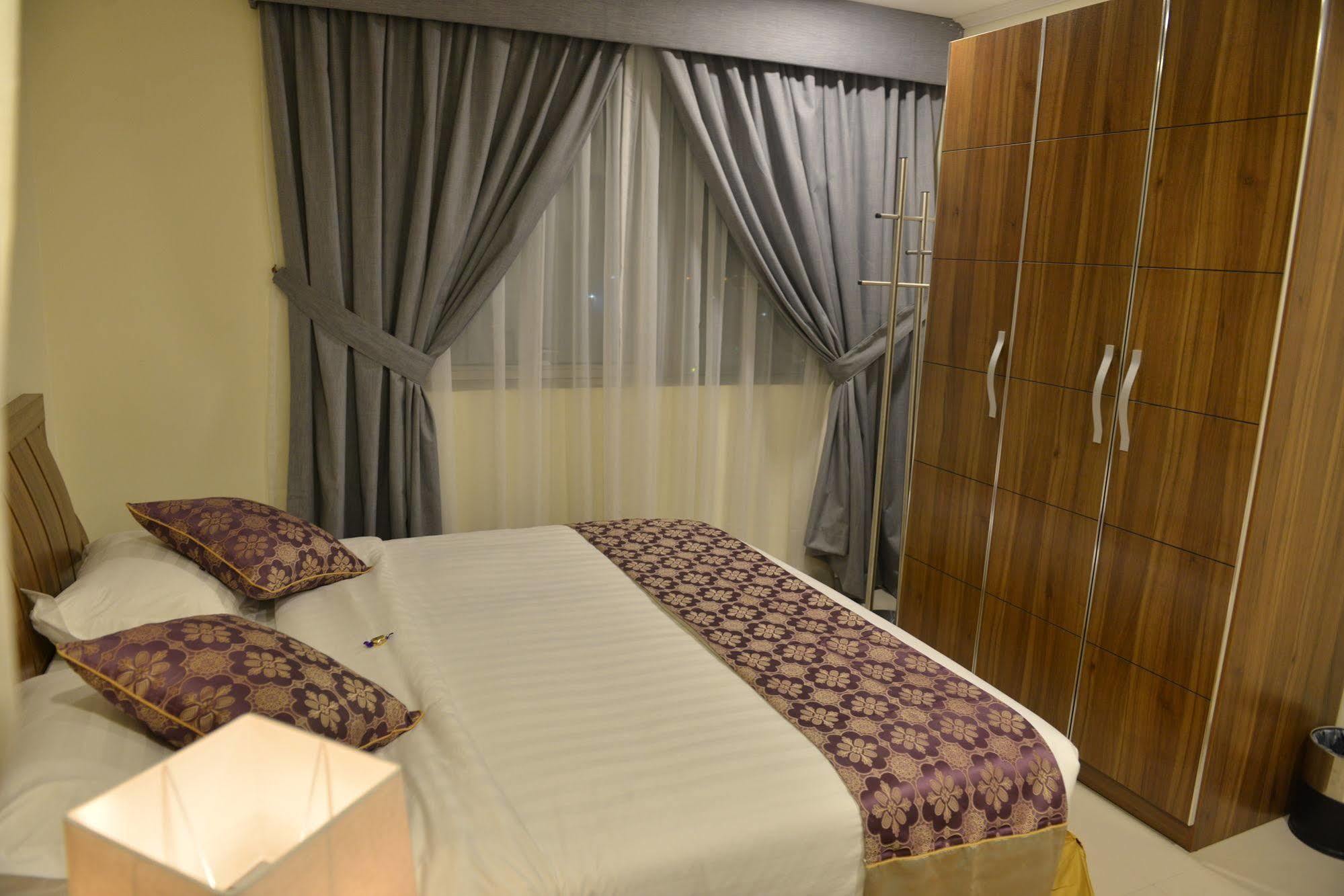 The First Tower Hotel Al Al Jubail Buitenkant foto