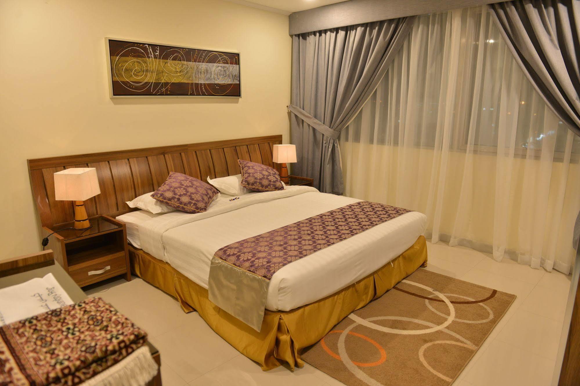 The First Tower Hotel Al Al Jubail Buitenkant foto